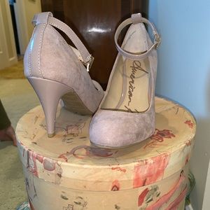 WORN ONCE blush suede heel with buckle